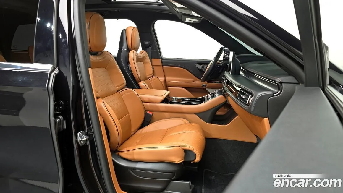 Lincoln Aviator — фото 10