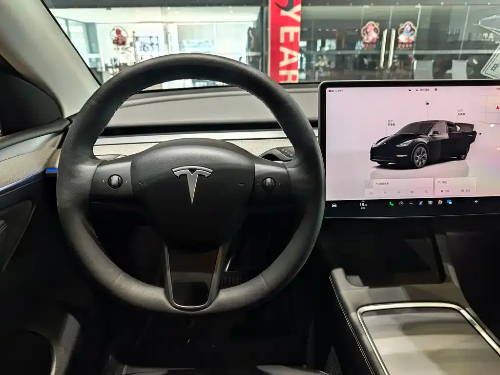 Tesla Model Y — фото 7