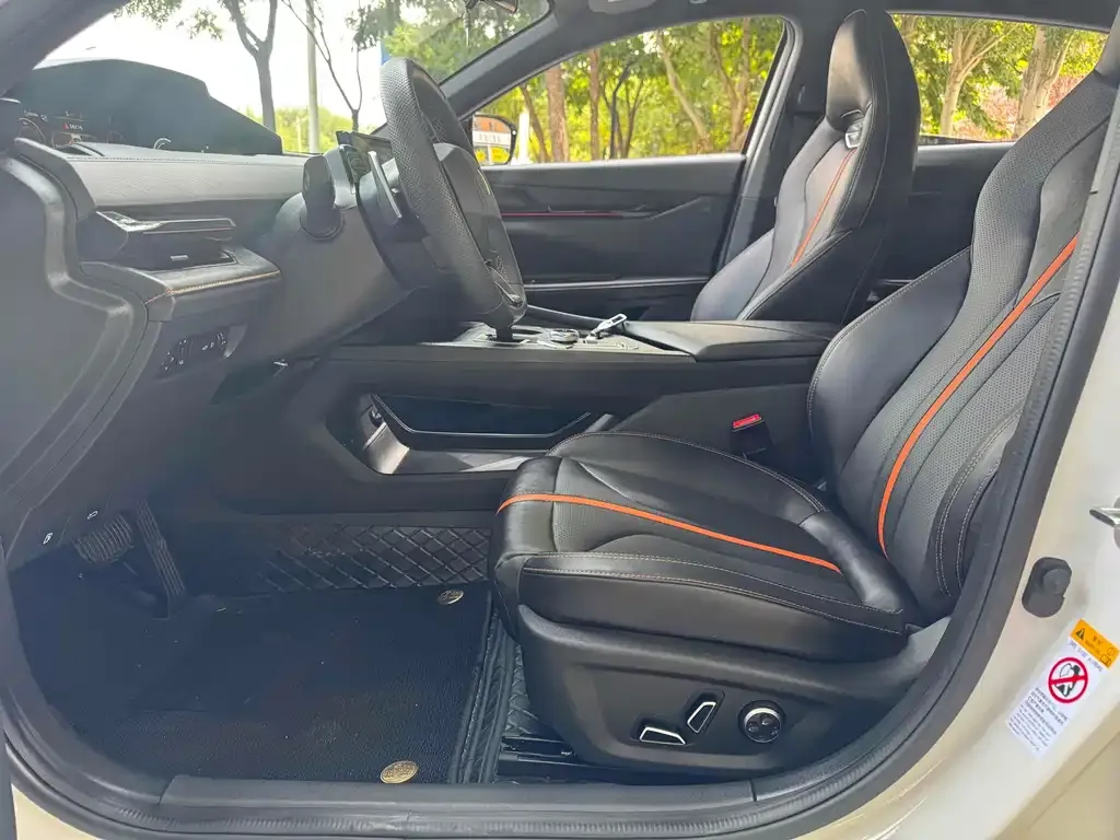 Changan UNI-V 2024 из CN, фото 6