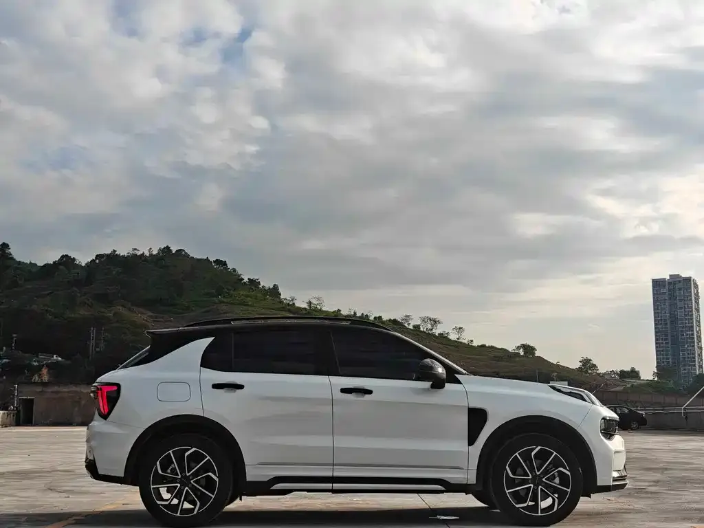 Lynk & Co 01 2023 из CN, фото 9