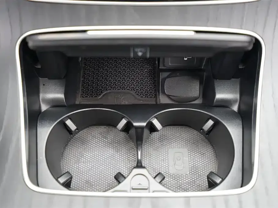 Mercedes-Benz E-Class New Energy 2022 из CN, фото 10