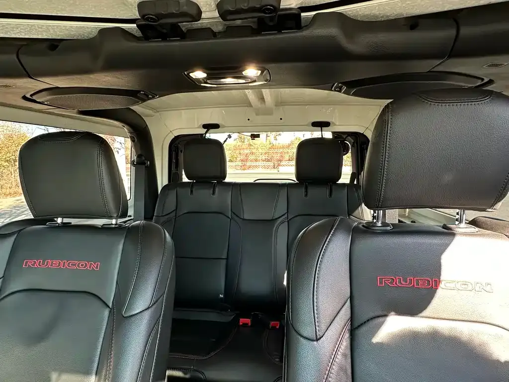 Jeep Wrangler 2022 из CN, фото 10