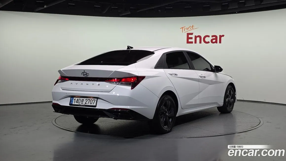 Hyundai AVANTE — фото 2