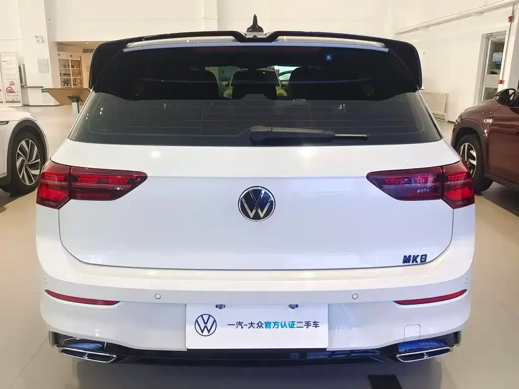 Volkswagen Golf 2023 из CN, фото 4