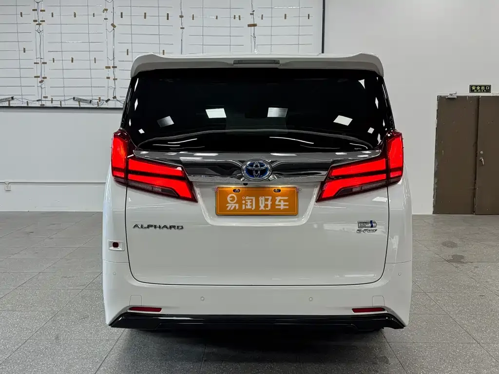 Toyota Alphard 2021 из CN, фото 4