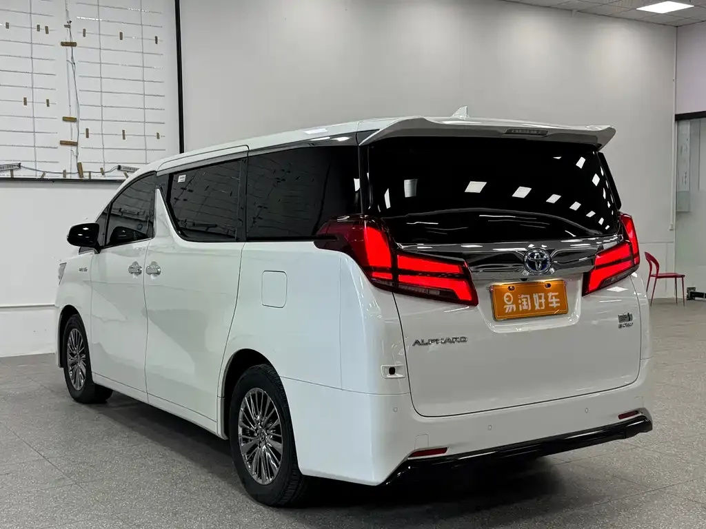 Toyota Alphard 2021 из CN, фото 5