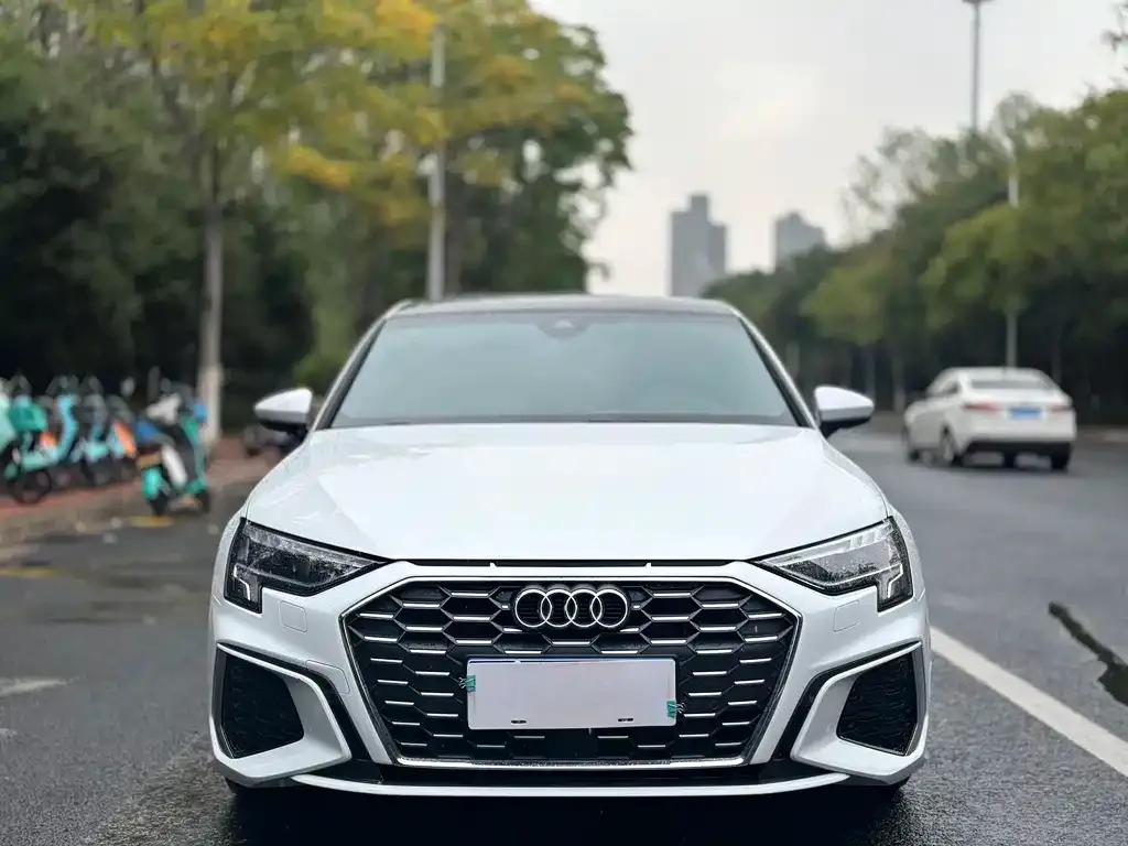 Audi A3 — фото 2