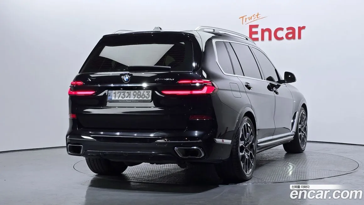 BMW X7 — фото 2