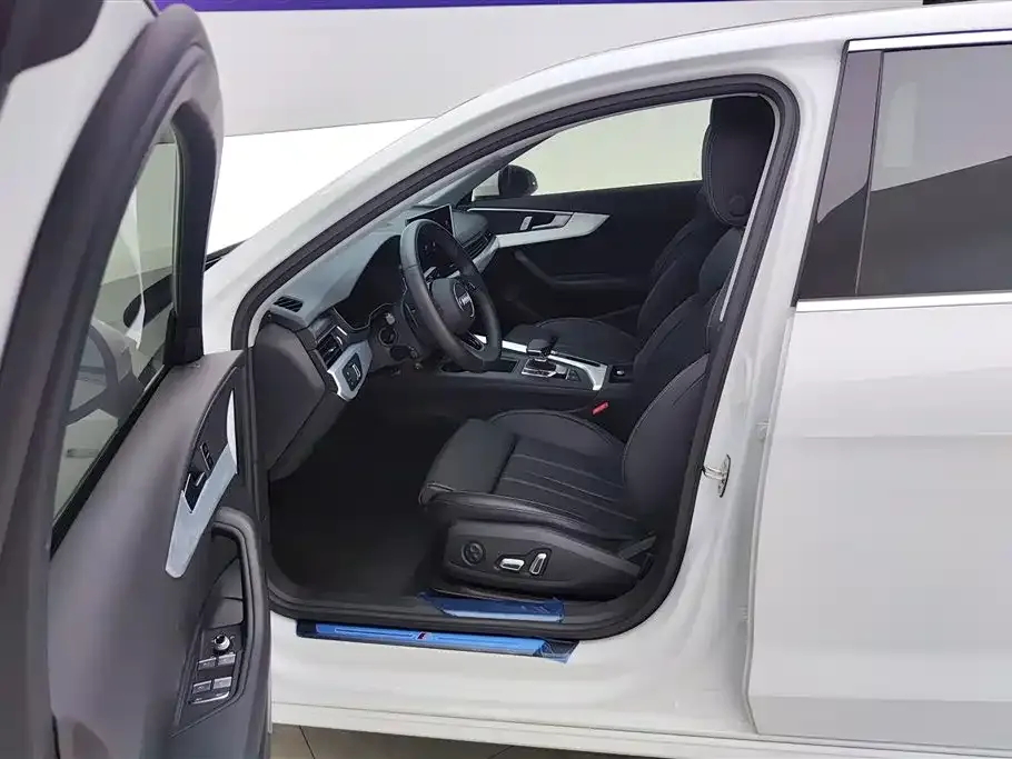 Audi A4L 2024 из CN, фото 9