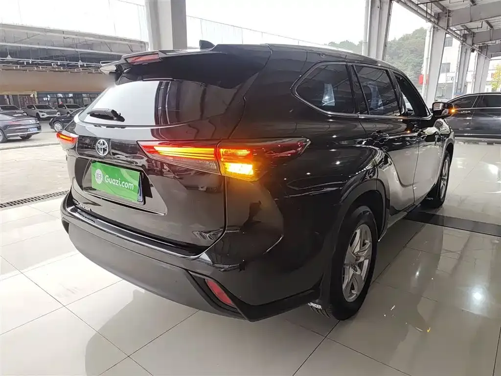 Toyota Highlander 2023 из CN, фото 7