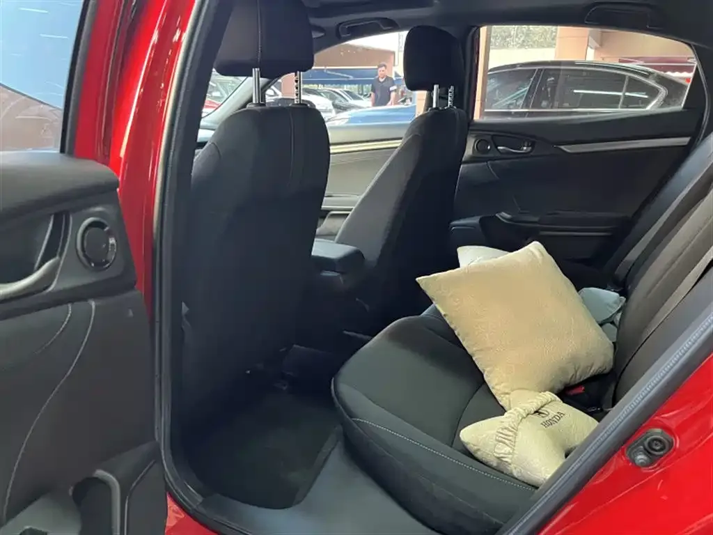Honda Civic 2022 из CN, фото 5