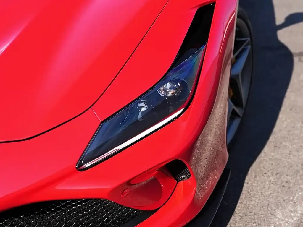 Ferrari F8 — фото 6
