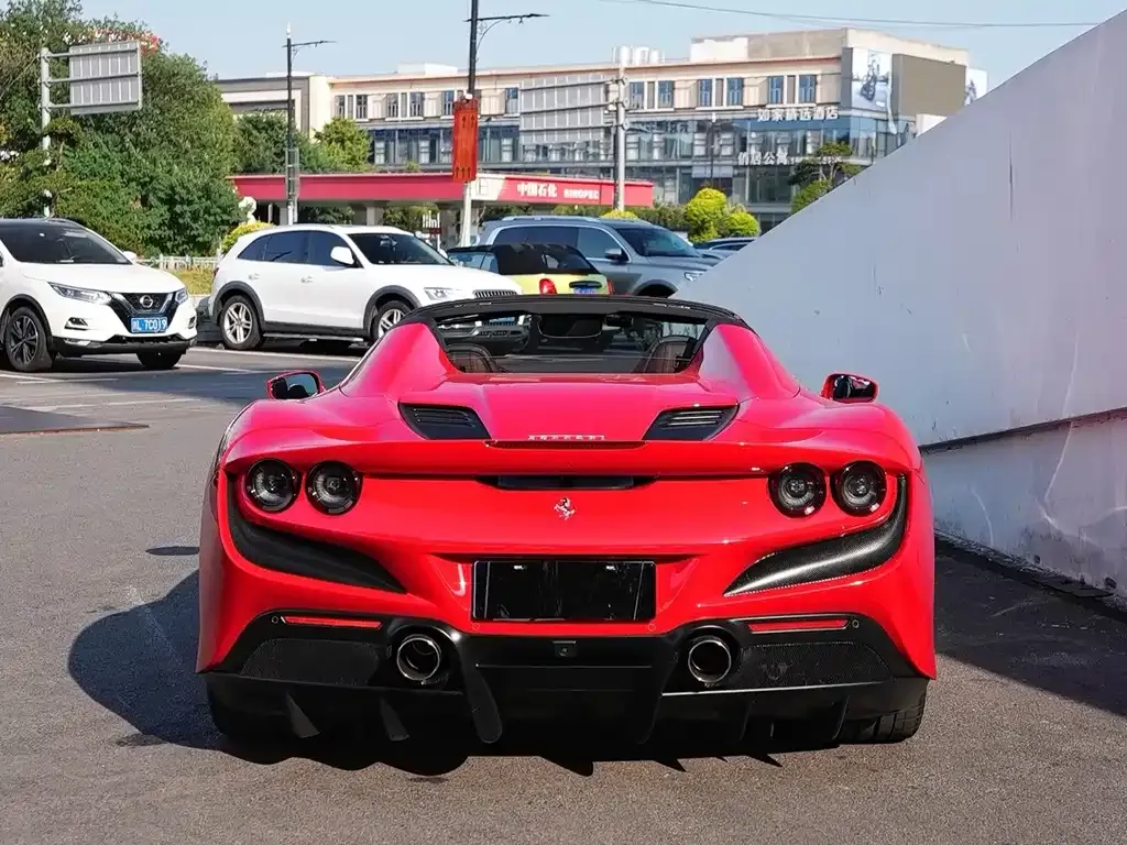 Ferrari F8 — фото 8