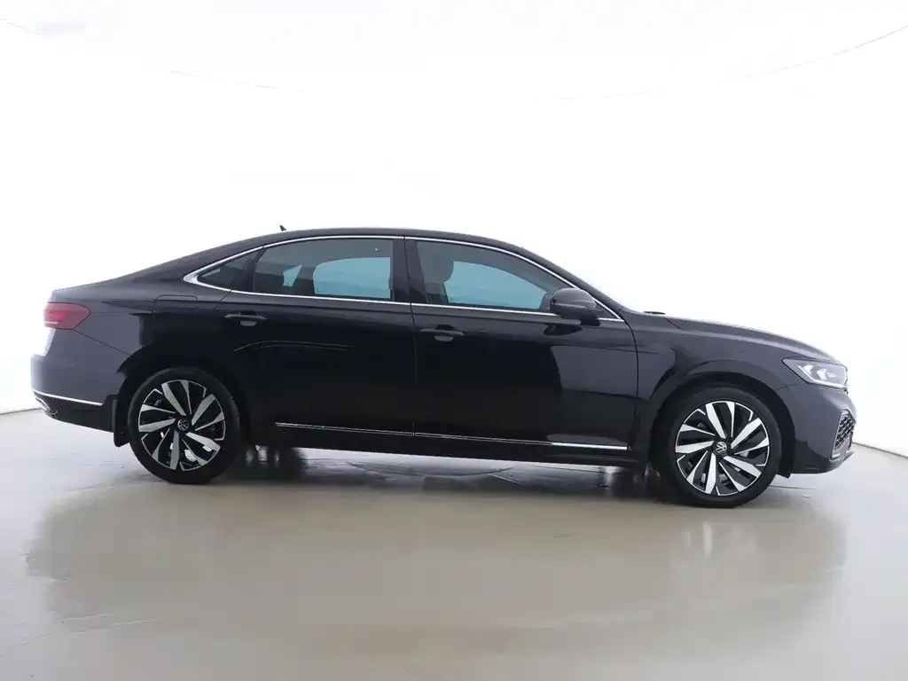 Volkswagen Passat 2022 из CN, фото 4