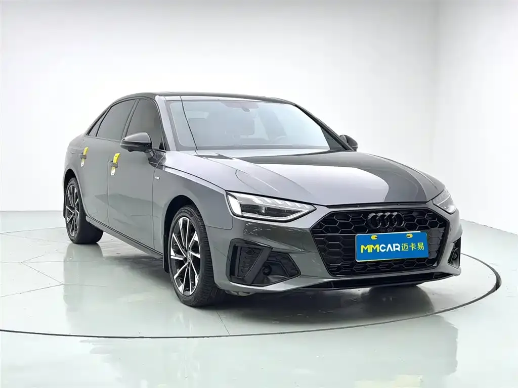 Audi A4L 2023 из CN, фото 2