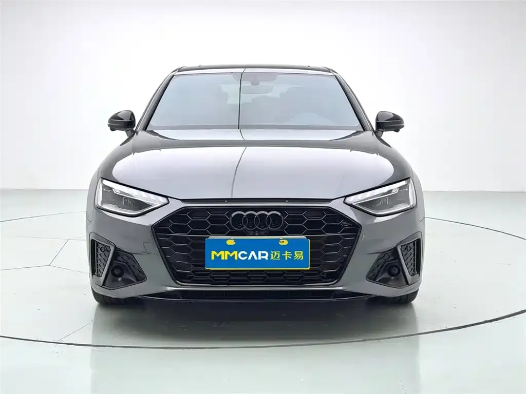 Audi A4L 2023 из CN, фото 3
