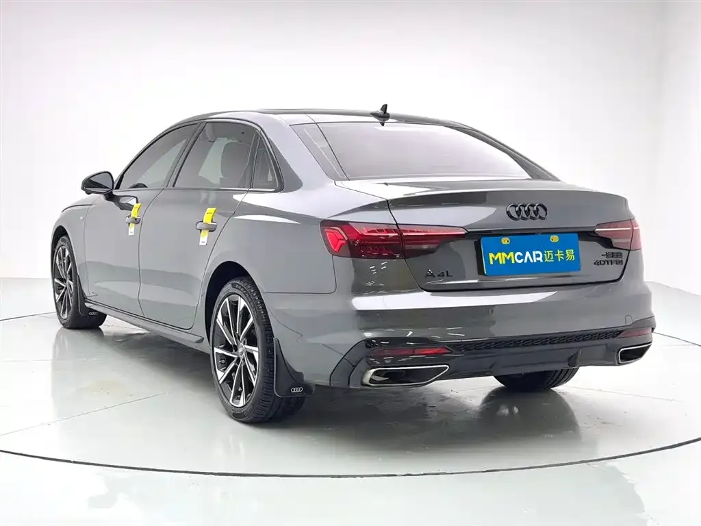 Audi A4L 2023 из CN, фото 5