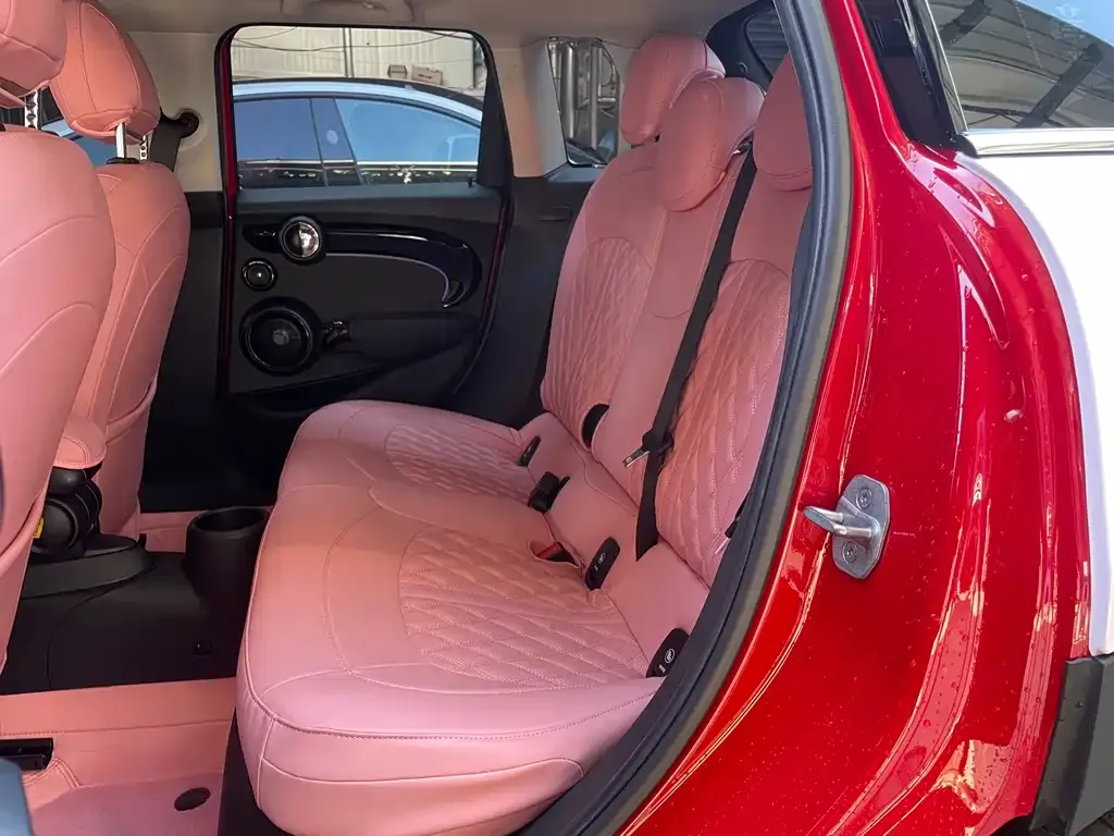 MINI Cooper (3-door) 2023 из CN, фото 6
