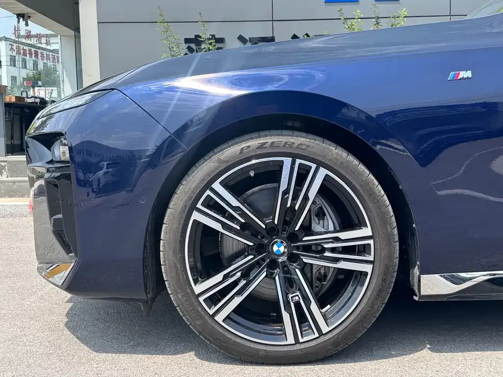 BMW 7 Series 2023 из CN, фото 6