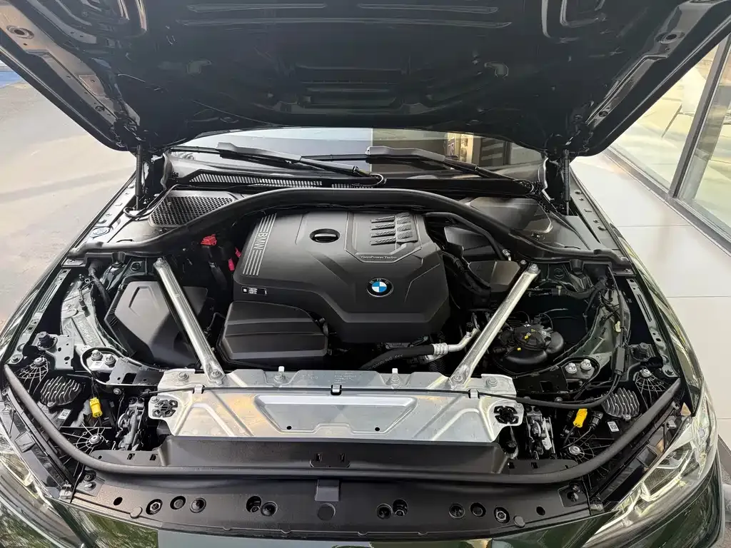 BMW 4 Series 2023 из CN, фото 9