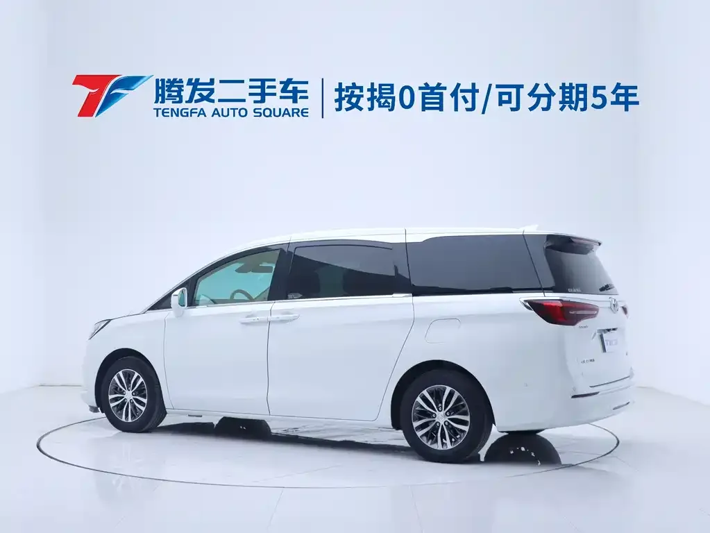 Buick GL8 2021 из CN, фото 2