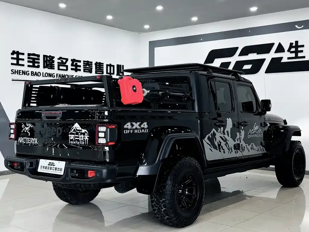 Jeep Gladiator 2023 из CN, фото 4