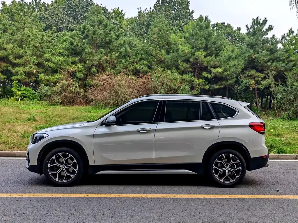 BMW X1 2021 из CN, фото 3