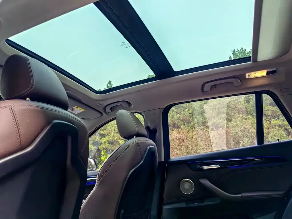 BMW X1 2021 из CN, фото 8