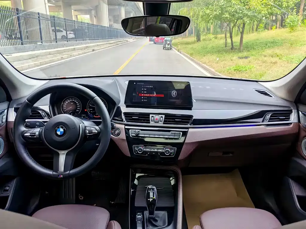 BMW X1 2021 из CN, фото 9