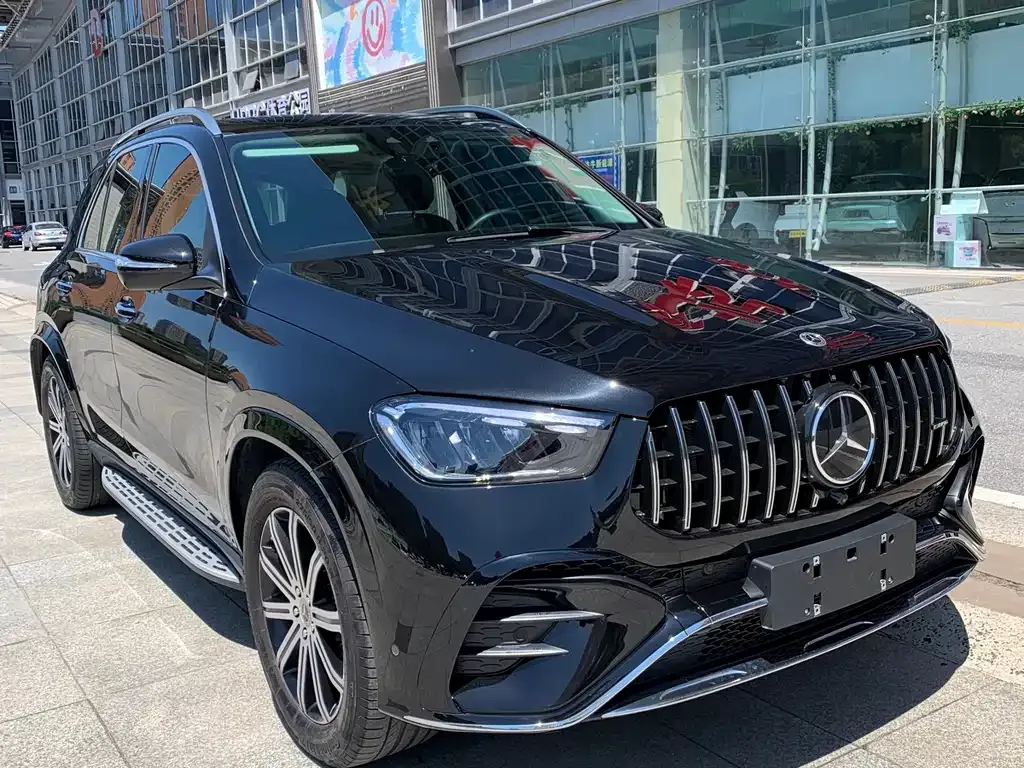 Mercedes-Benz GLE — фото 1