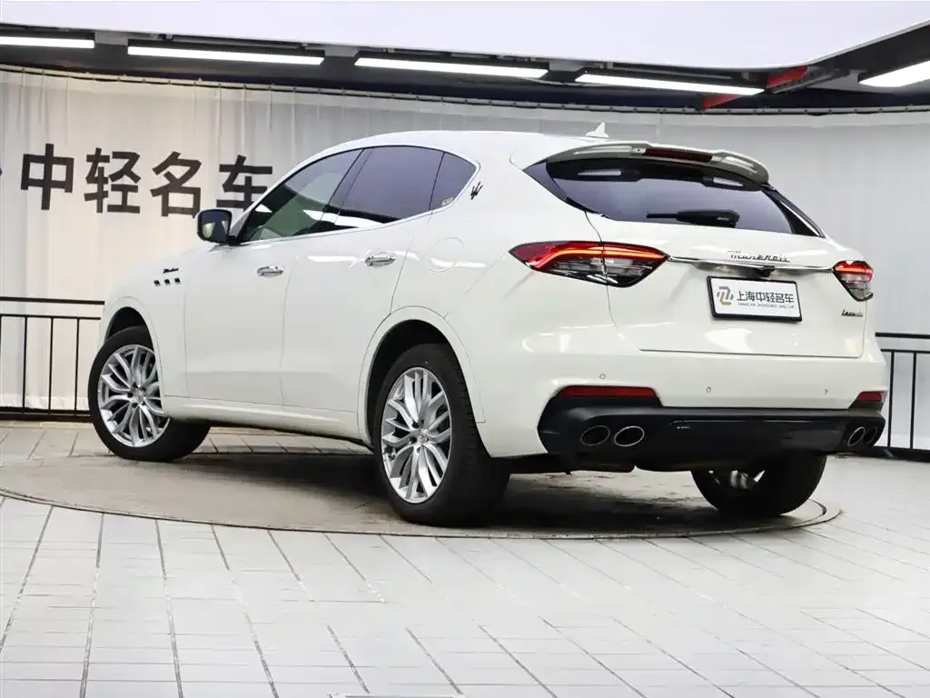 Maserati Levante — фото 4