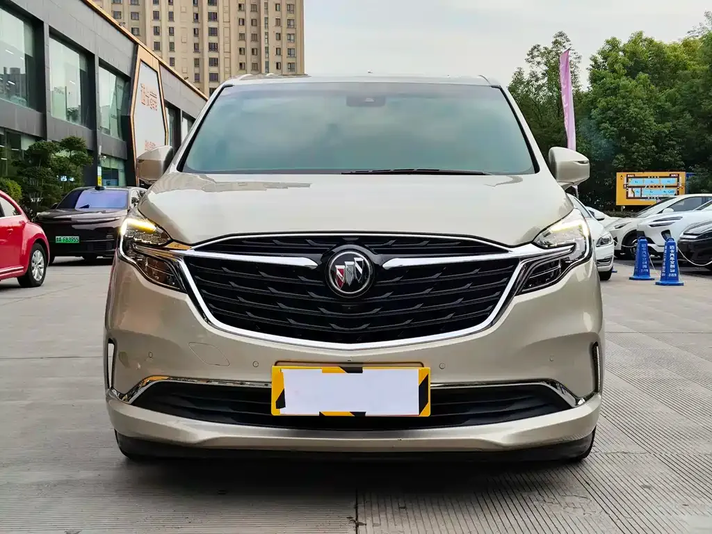 Buick GL8 2021 из CN, фото 2