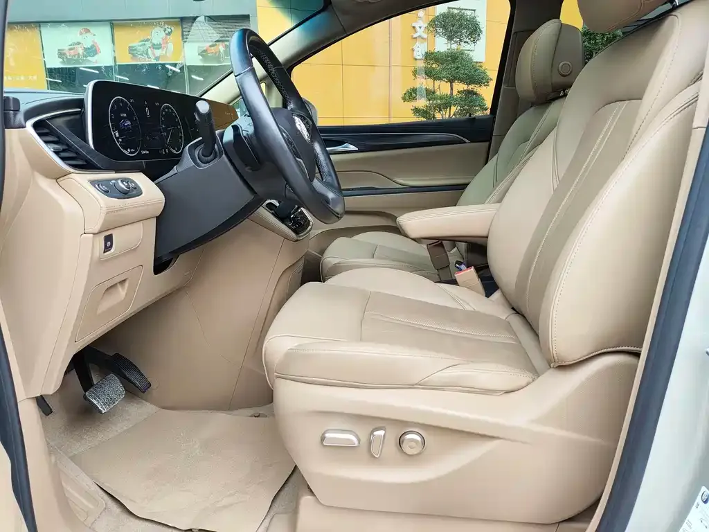 Buick GL8 2021 из CN, фото 7