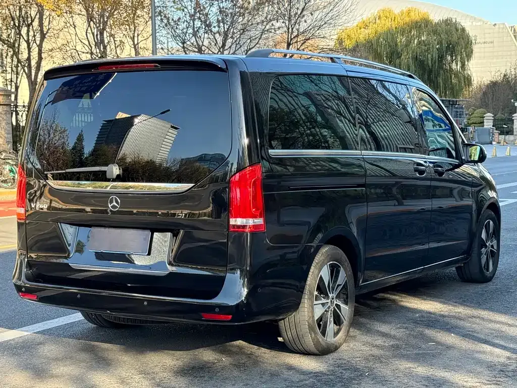 Mercedes-Benz V-Class 2022 из CN, фото 5