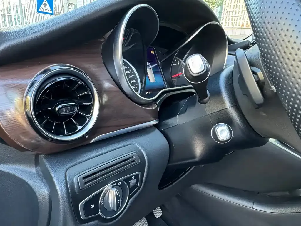 Mercedes-Benz V-Class 2022 из CN, фото 8
