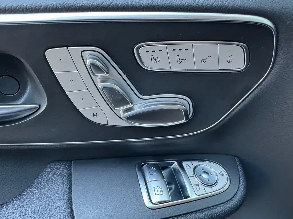 Mercedes-Benz V-Class 2022 из CN, фото 9