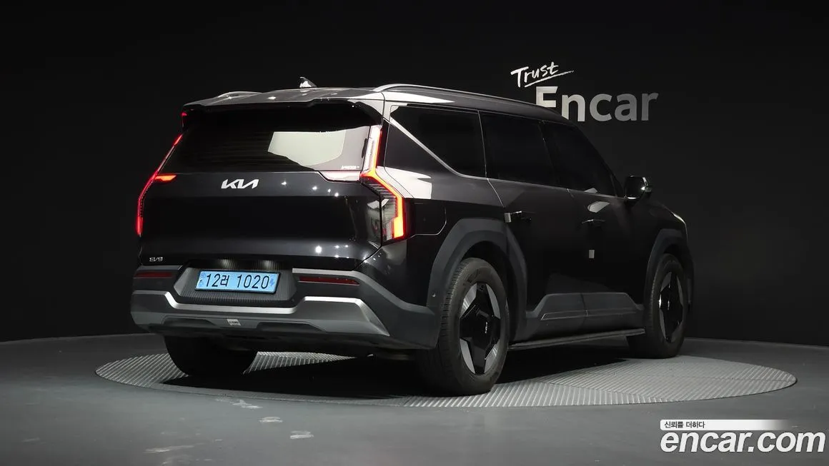 Kia EV9 2024 из KR, фото 2