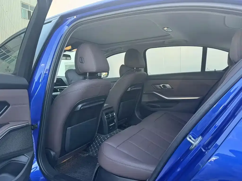 BMW 3 Series 2021 из CN, фото 5