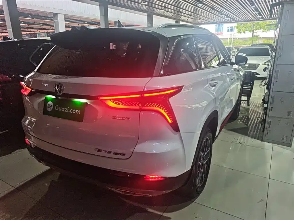 Changan CS75PLUS — фото 10