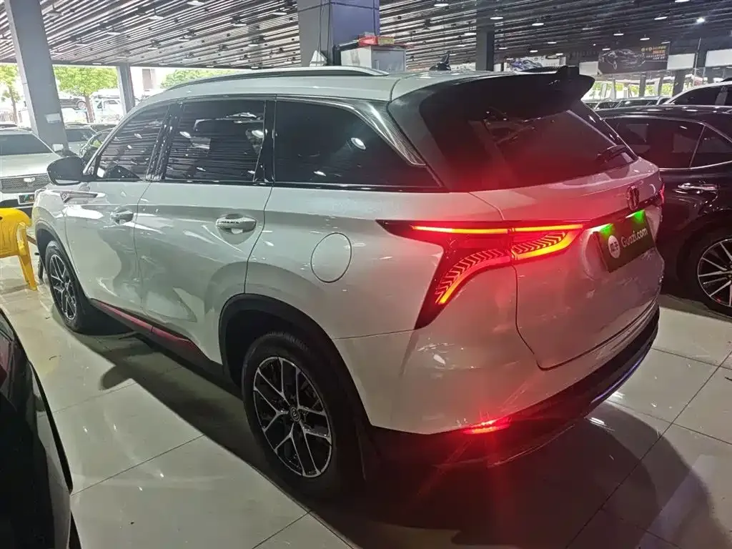 Changan CS75PLUS — фото 6