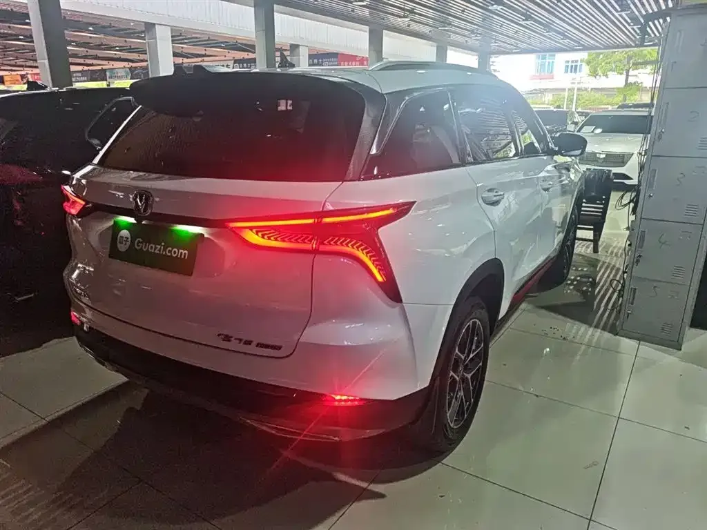 Changan CS75PLUS — фото 9