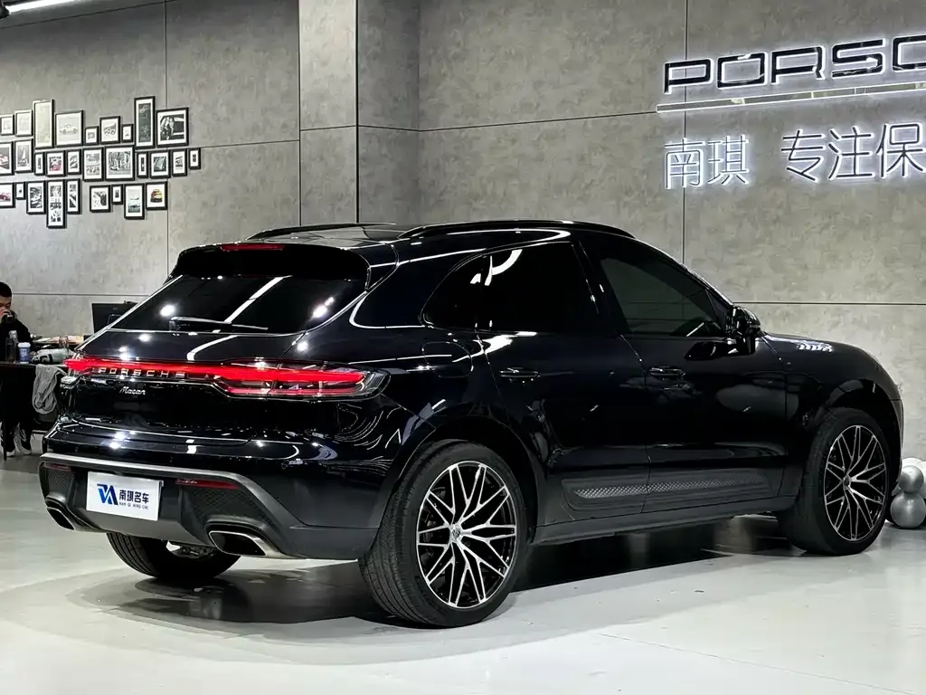 Porsche Macan — фото 6