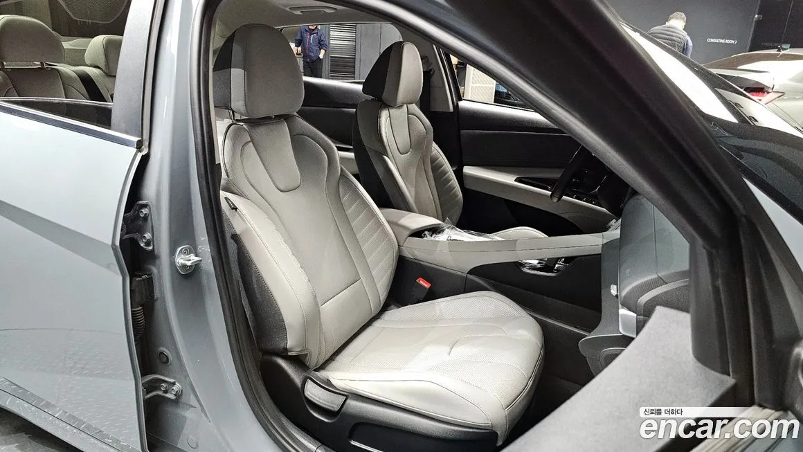 Hyundai AVANTE — фото 10