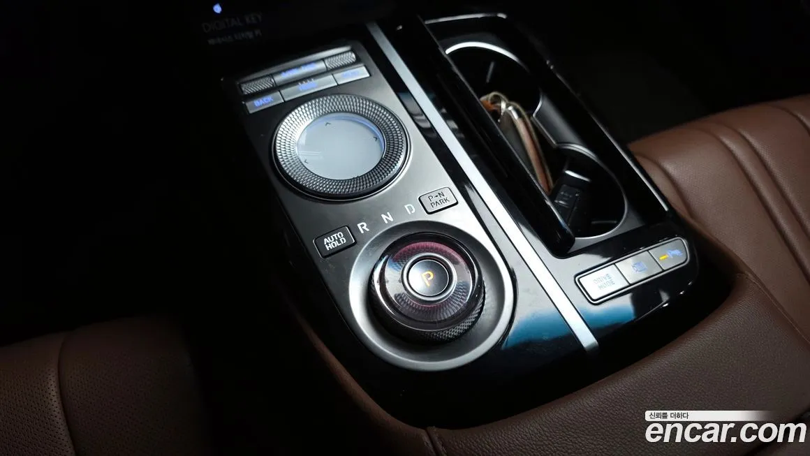 Genesis G80 — фото 9