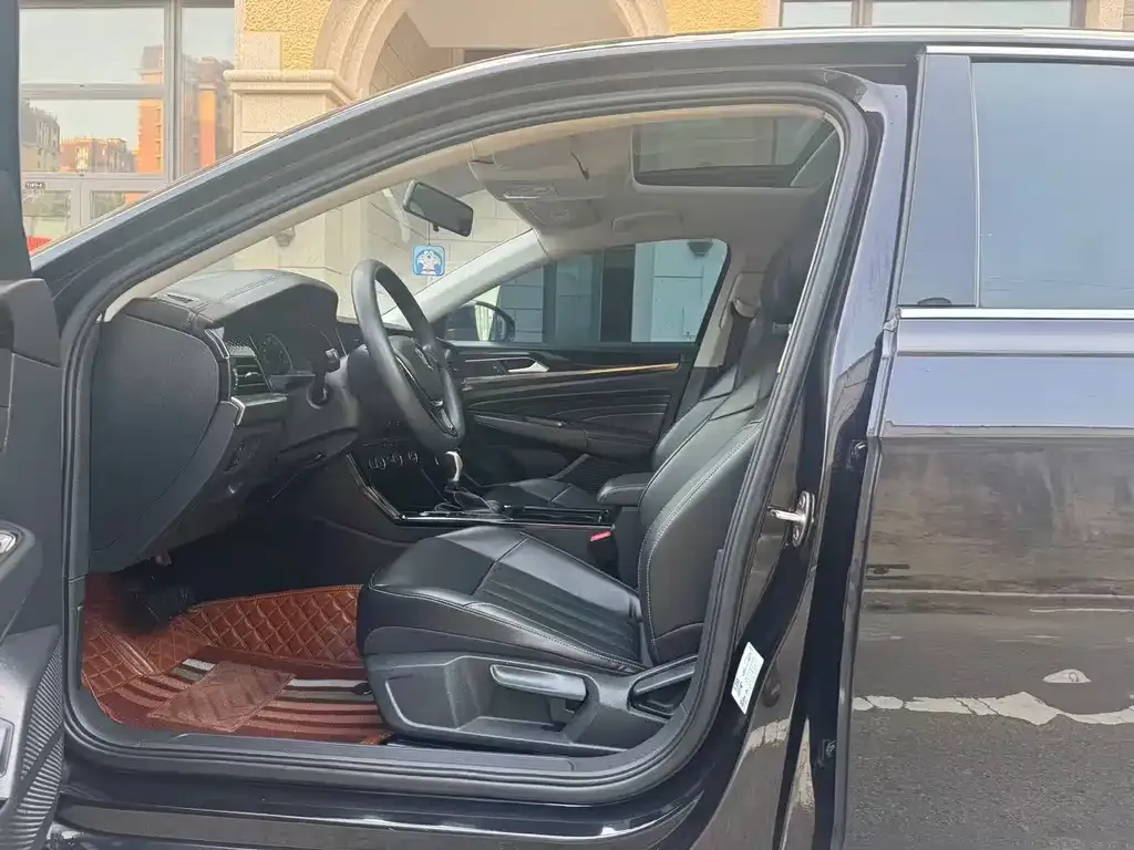 Volkswagen Passat 2021 из CN, фото 5