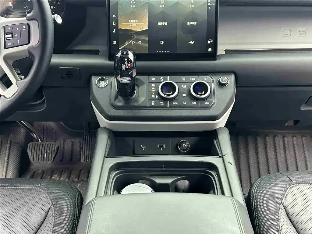 Land Rover Defender — фото 10