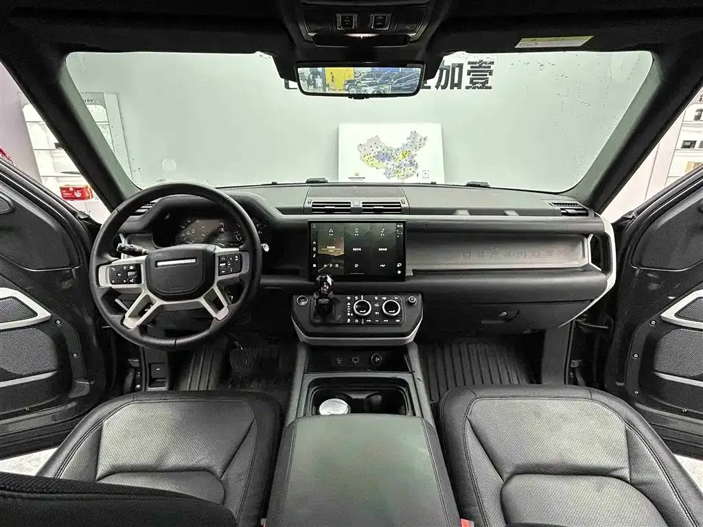 Land Rover Defender — фото 8
