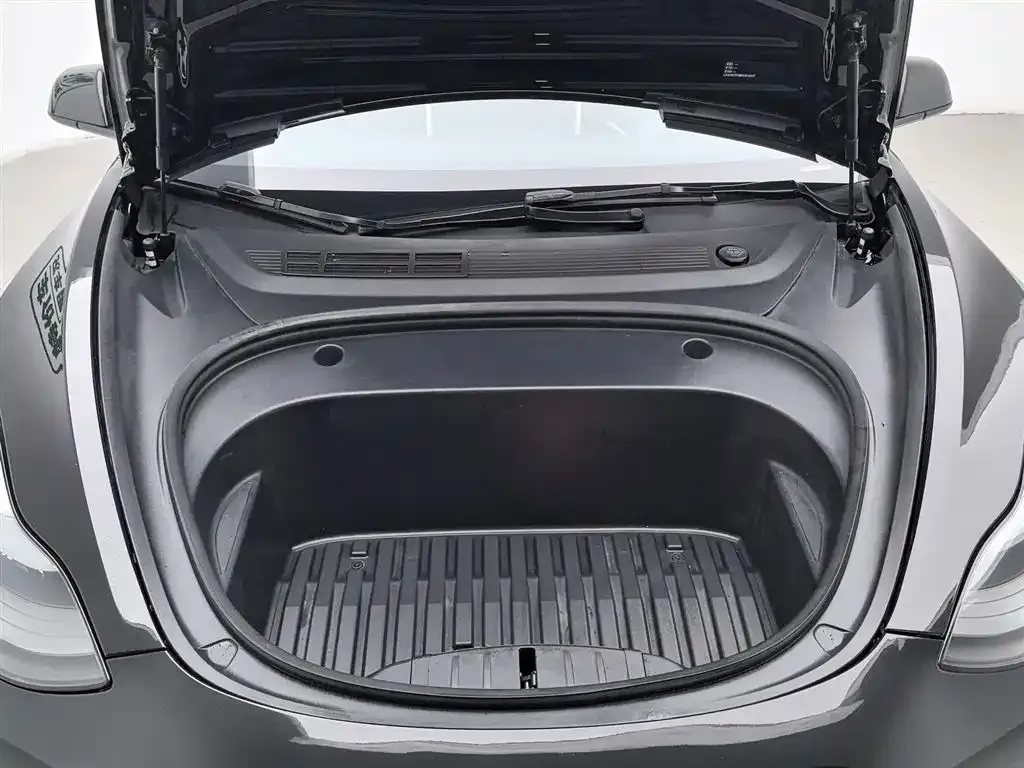 Tesla Model 3 2023 из CN, фото 6