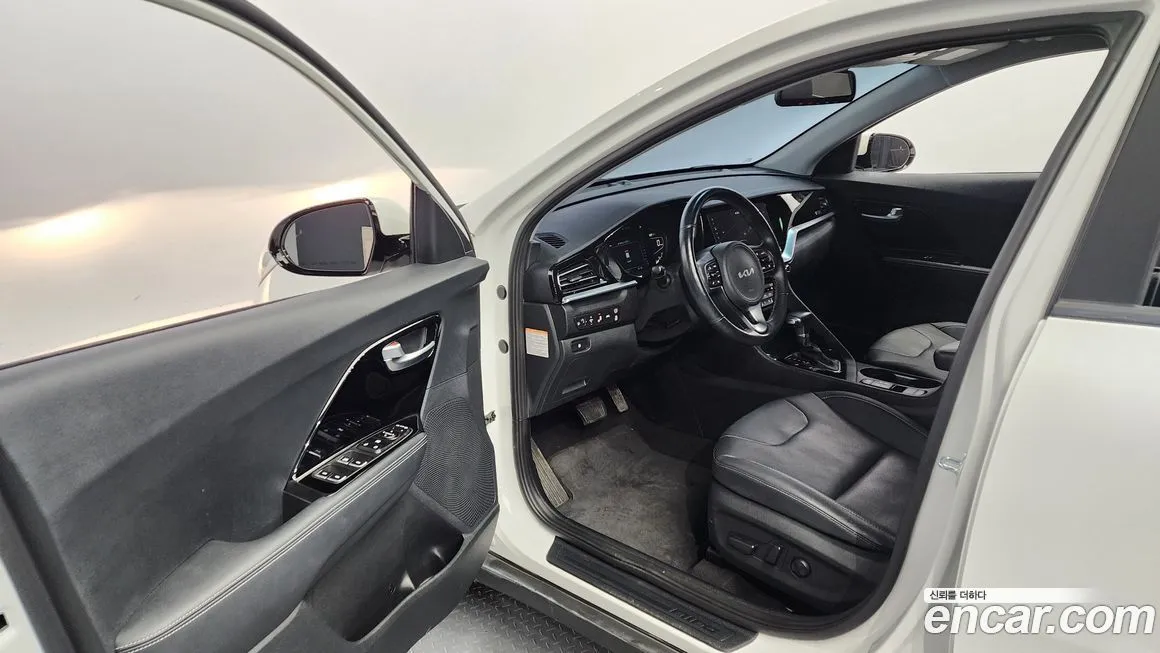 Kia Niro — фото 10