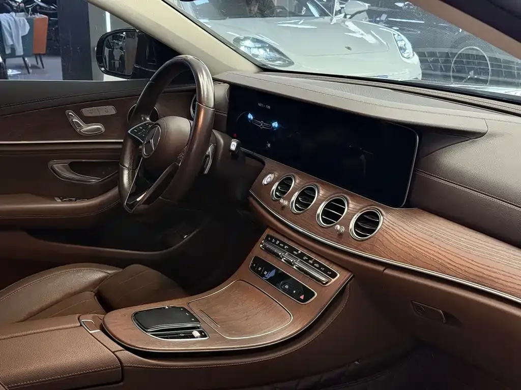Mercedes-Benz E-Class 2022 из CN, фото 6
